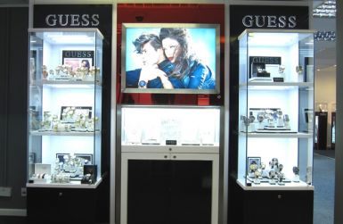 thay pin đồng hồ guess