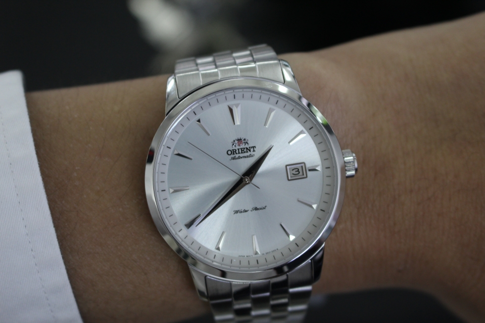 thay dây da đồng hồ bằng dây kim loại