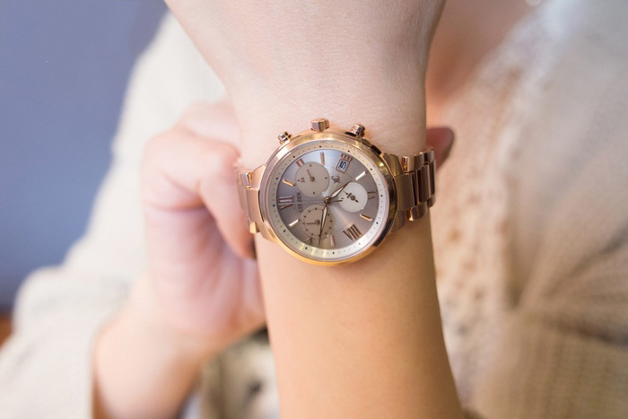 thay mat kinh dong ho Citizen (2)