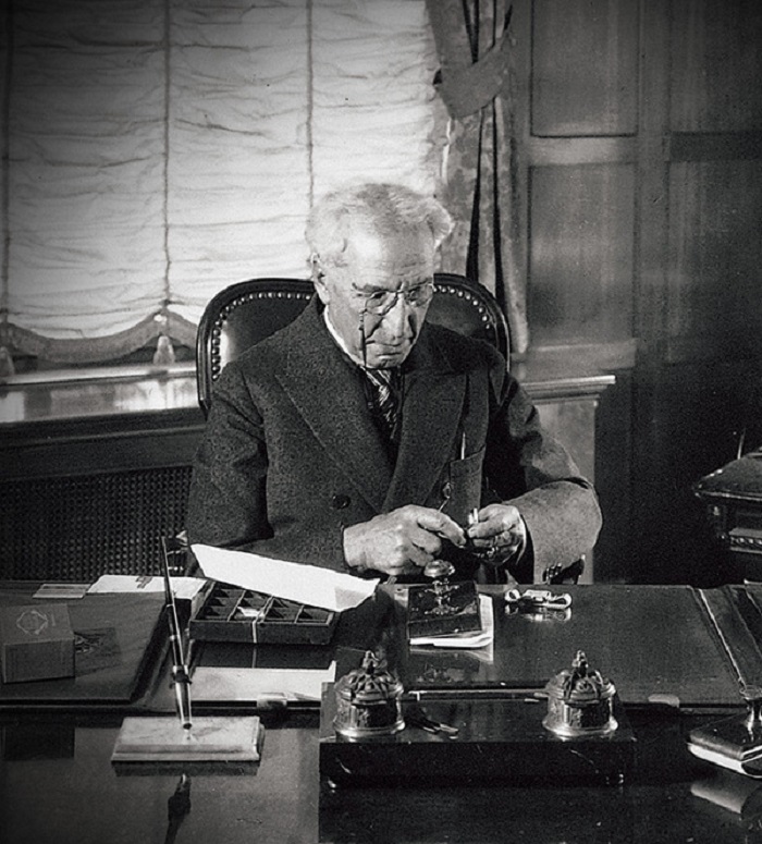 Cha đẻ thương hiệu đồng hồ Bulova