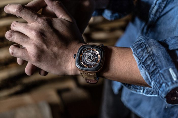 mua dong ho nam mat vuong o dau