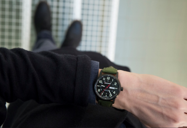 mua dong ho thuy sy chinh hang