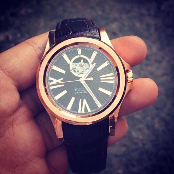 cách kiểm tra đồng hồ Bulova chính hãng
