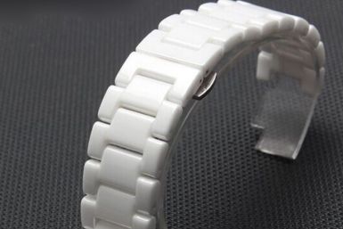 thay day dong ho bang da