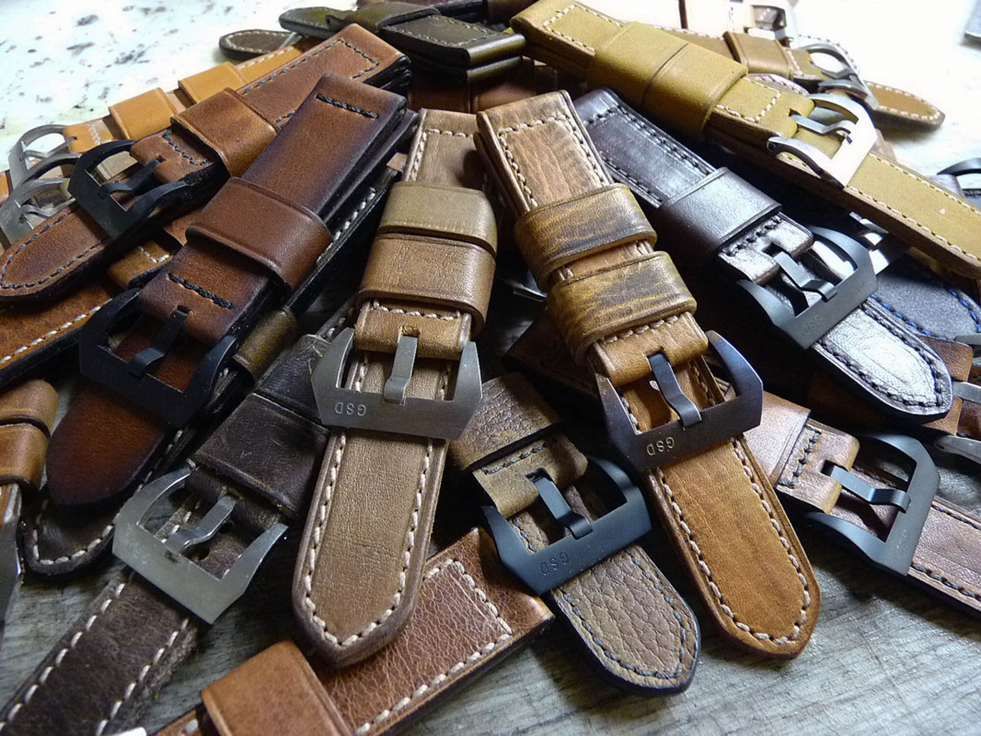 Dây da đồng hồ nhập khẩu