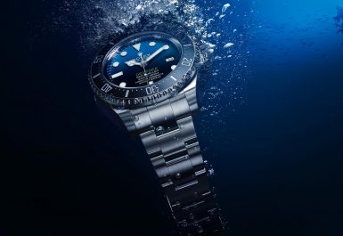 đồng hồ đem đi bơi được không