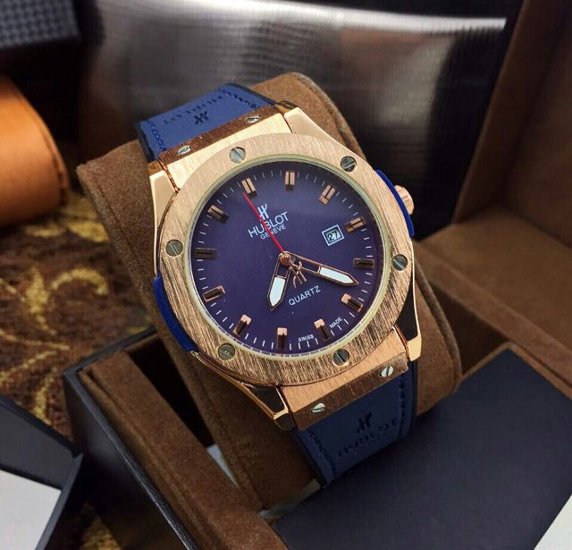 Dong ho outlet hublot gia re