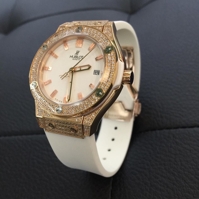 Đồng hồ Hublot giá rẻ nữ