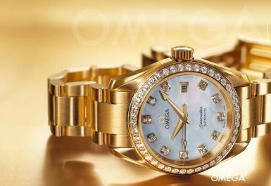 Đồng hồ mạ vàng