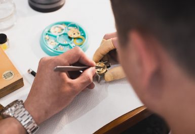 Sửa chữa đồng hồ uy tín tại Hà Nội