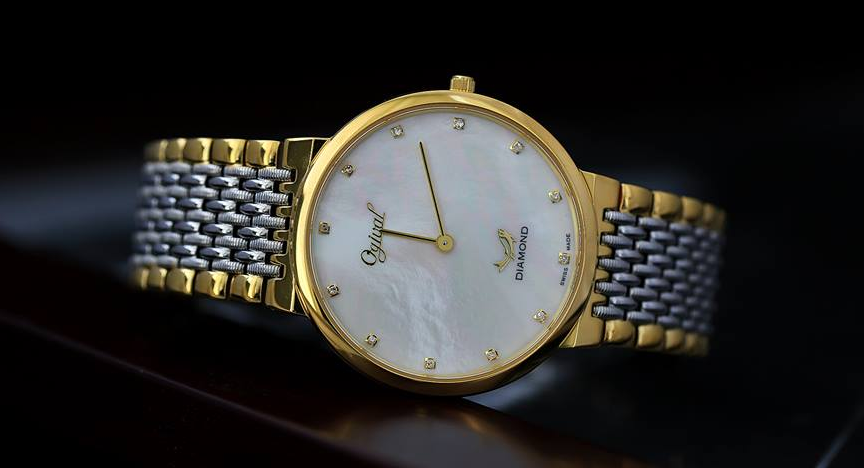 đồng hồ ogival thụy Sỹ