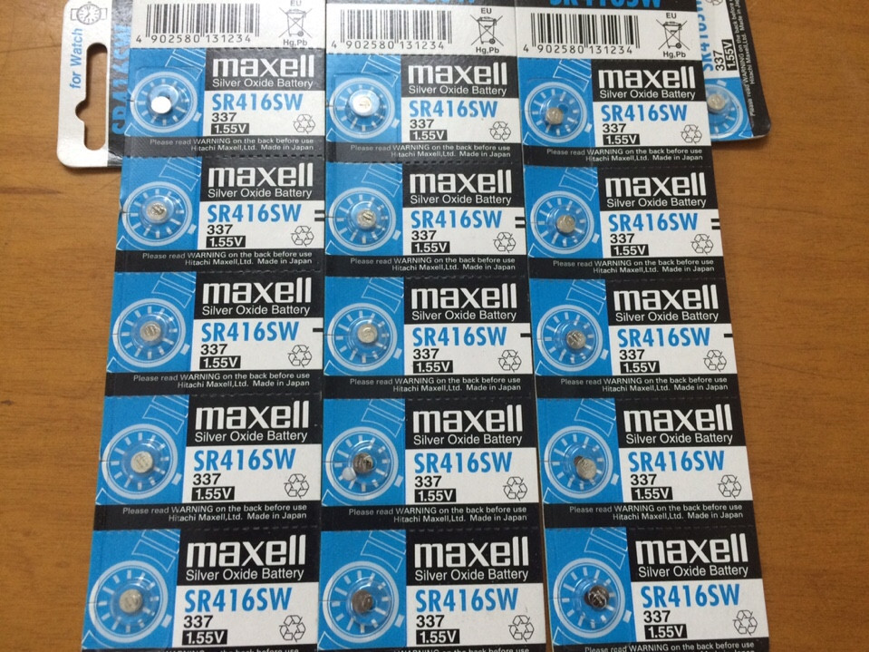 pin đồng hồ quartz