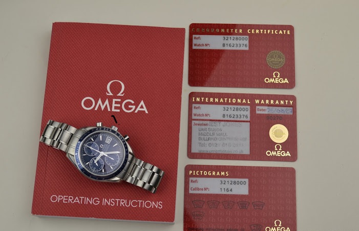 Thẻ bảo hành của thương hiệu omega