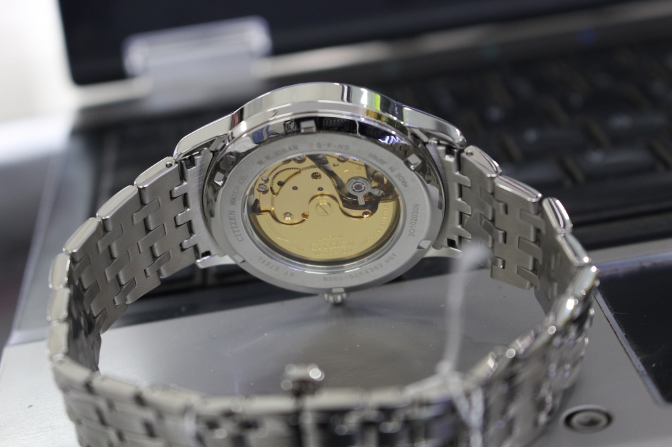 đồng hồ máy cơ