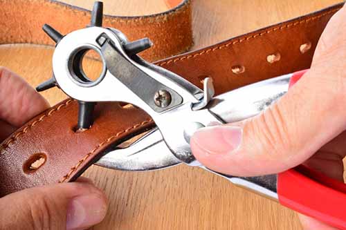 bấm lỗ dây đồng hồ