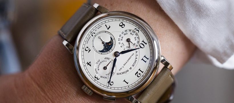 Đồng hồ giá tầm trung A. Lange & Sohne