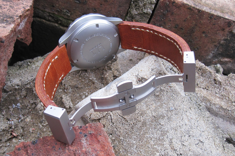 khóa gập đồng hồ