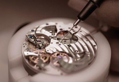 lau dầu đồng hồ