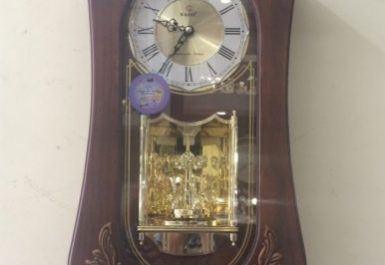 Đồng hồ treo tường