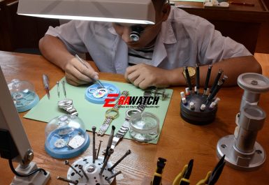 thay kính đồng hồ bền đẹp và giá rẻ