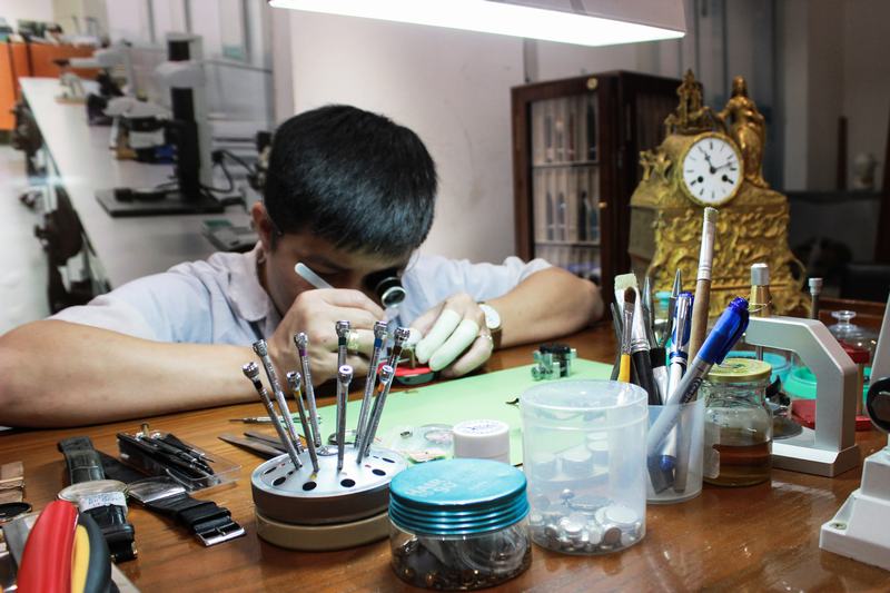 Sửa đồng hồ treo tường cổ