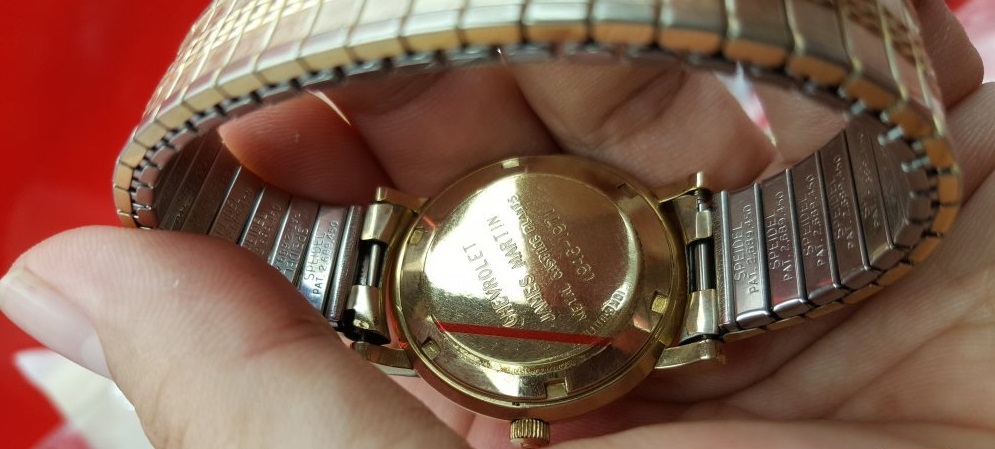 Đồng hồ omega cổ 4