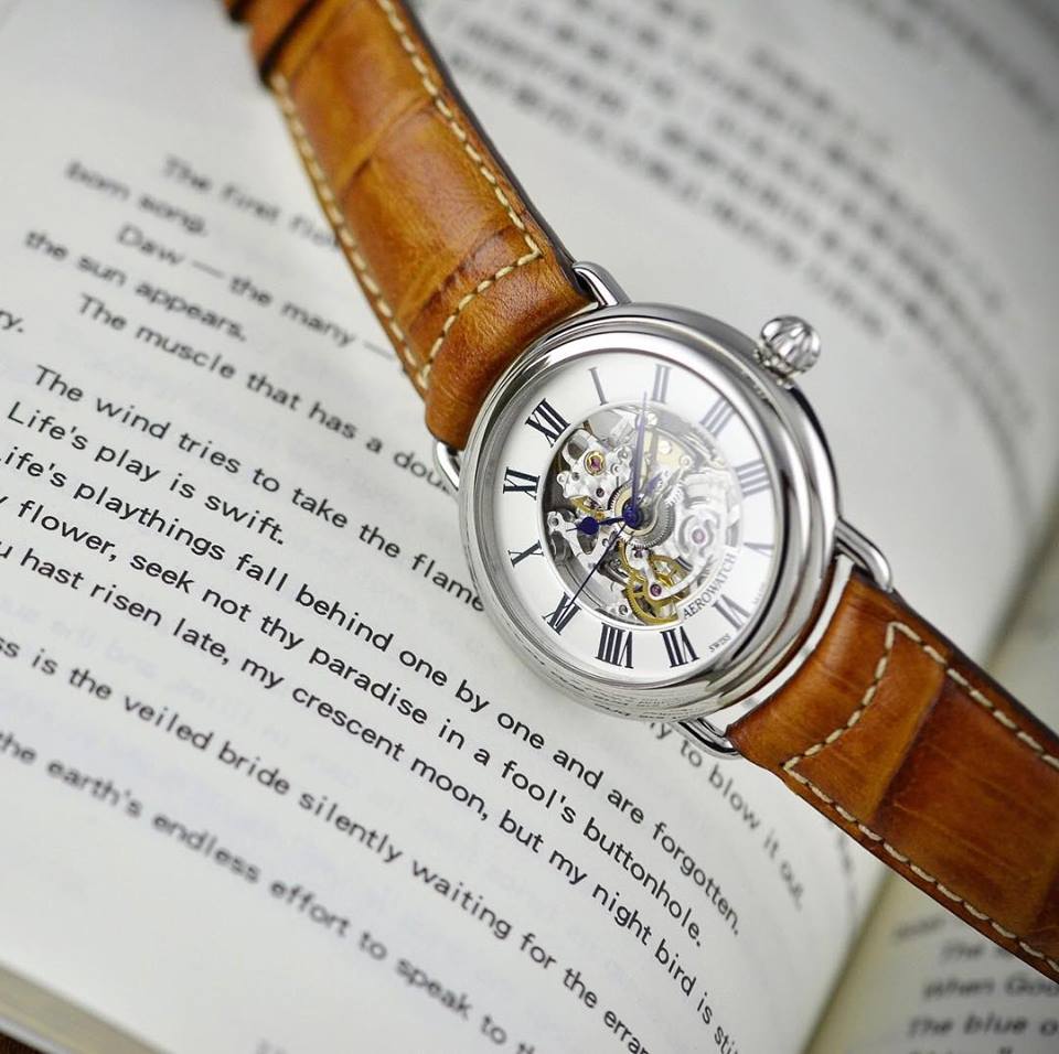 Thay dây da cho đồng hồ