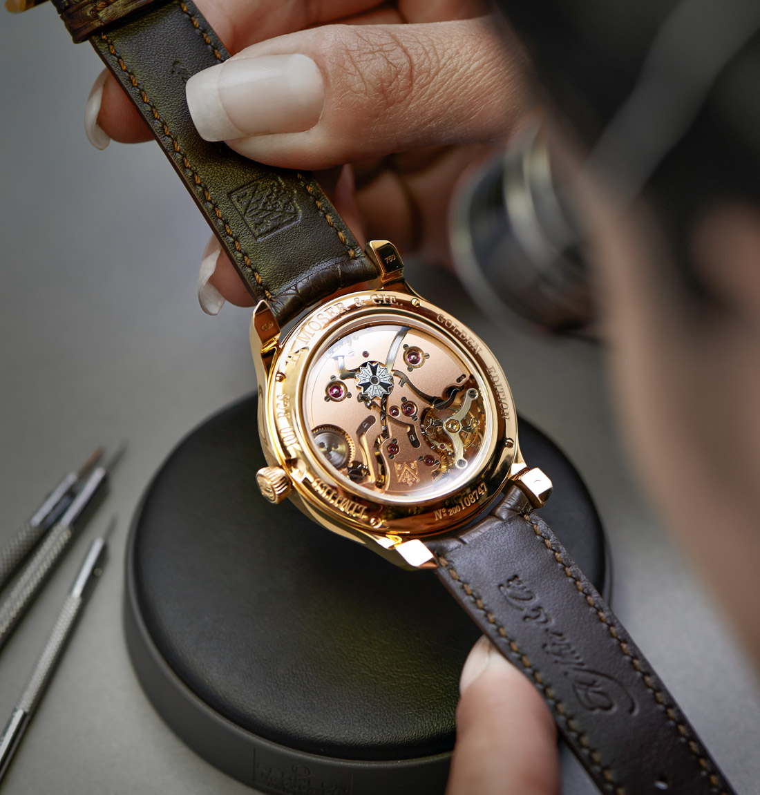 thay dây đồng hồ