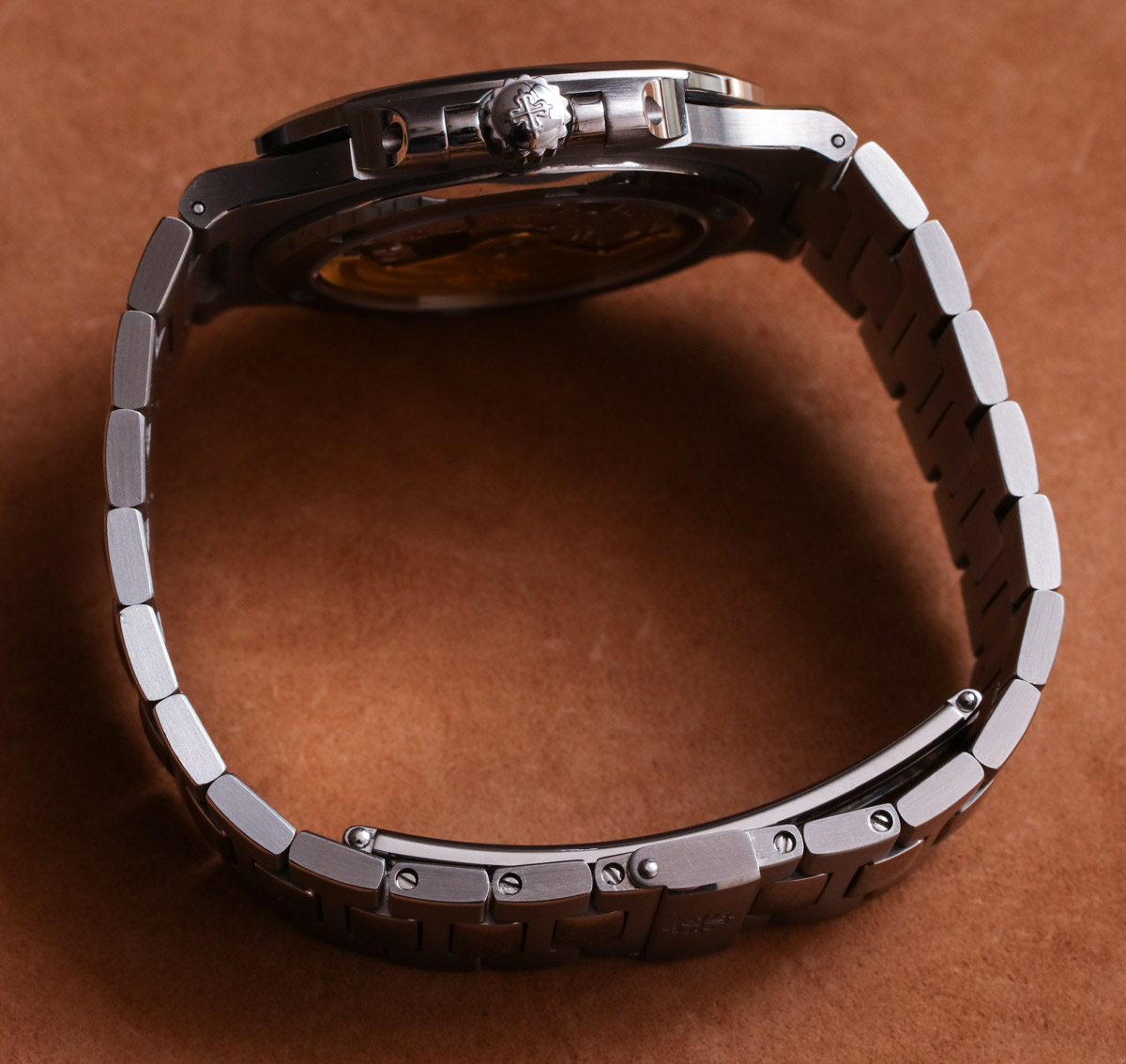 Cắt mắt đồng hồ