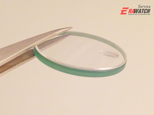 thay-mat-kinh-dong-ho-ha-noi