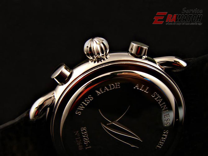 num-van-dong-ho-Thuy-sy