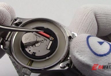thay-pin-dong-ho-rolex