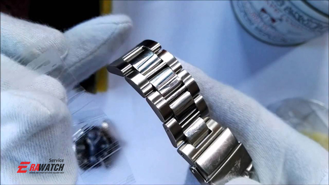 danh-bong-dong-ho-longines