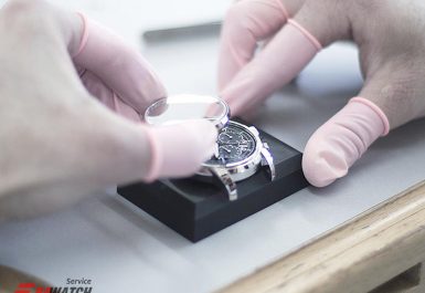 thay-mat-kinh-dong-ho-longines