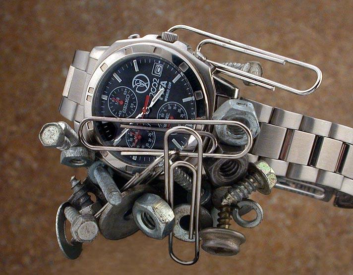 thới quen khiến đồng hồ nhanh hết pin