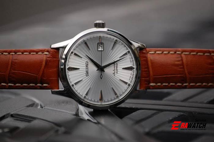 thay-da-da-dong-ho-tai-nha