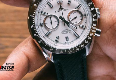 thay-pin-dong-ho-reef-tiger