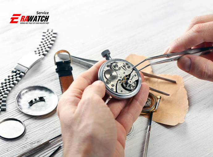 dich-vu-danh-bong-dong-ho-orient