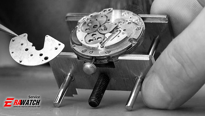 trung-tam-sua-chua-dong-ho-rolex