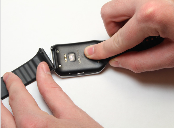 Thay pin đồng hồ thông minh ở đâu Hà Nội?