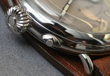 thay núm vặn đồng hồ uy tín