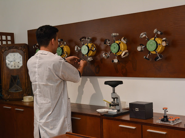 địa điểm sửa chữa đồng hồ đạt tiêu chuẩn Thụy Sĩ duy nhất tại Hồ Chí Minh uy tín giá tốt