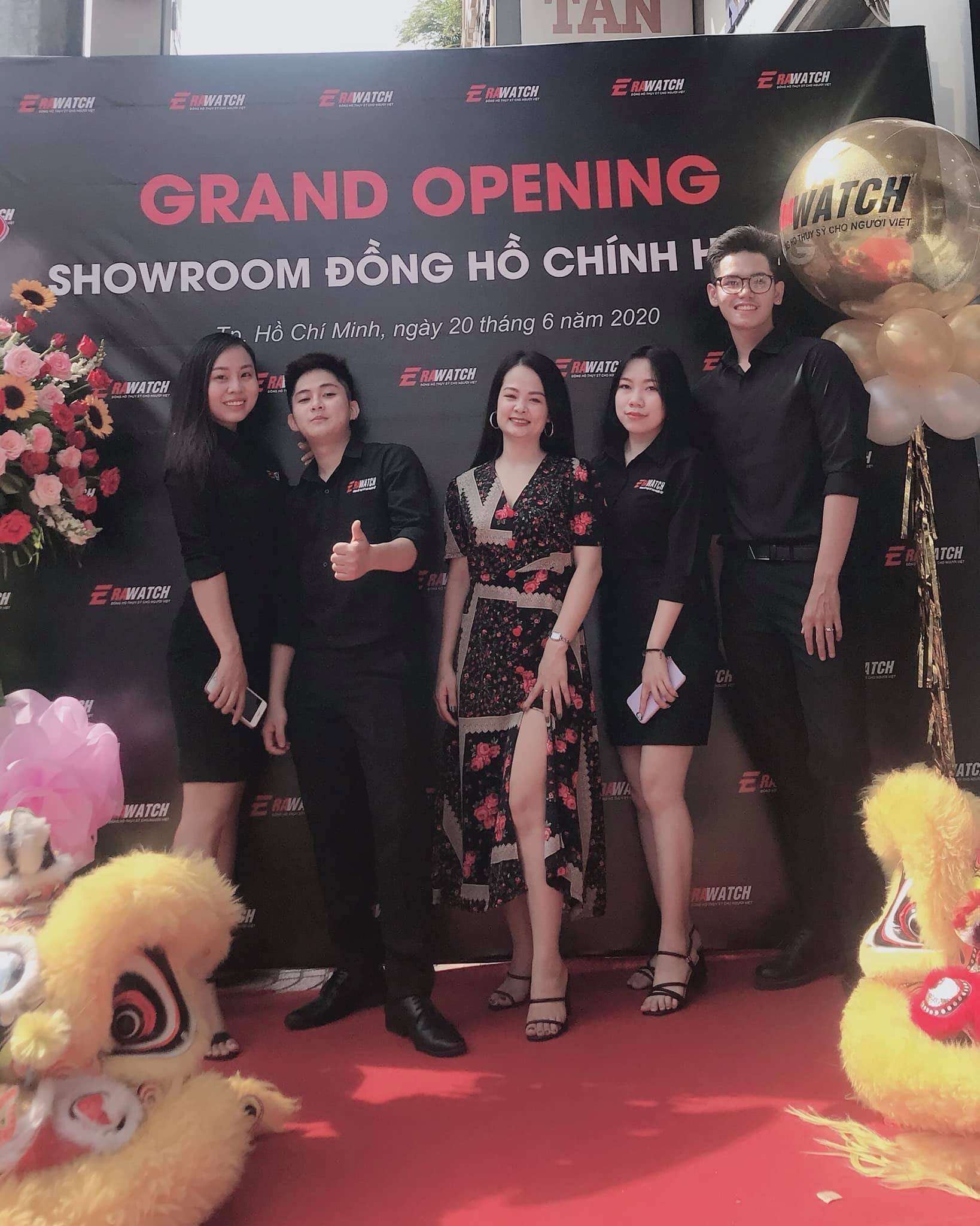 dịch vụ lau dầu đồng hồ tại TPHCM