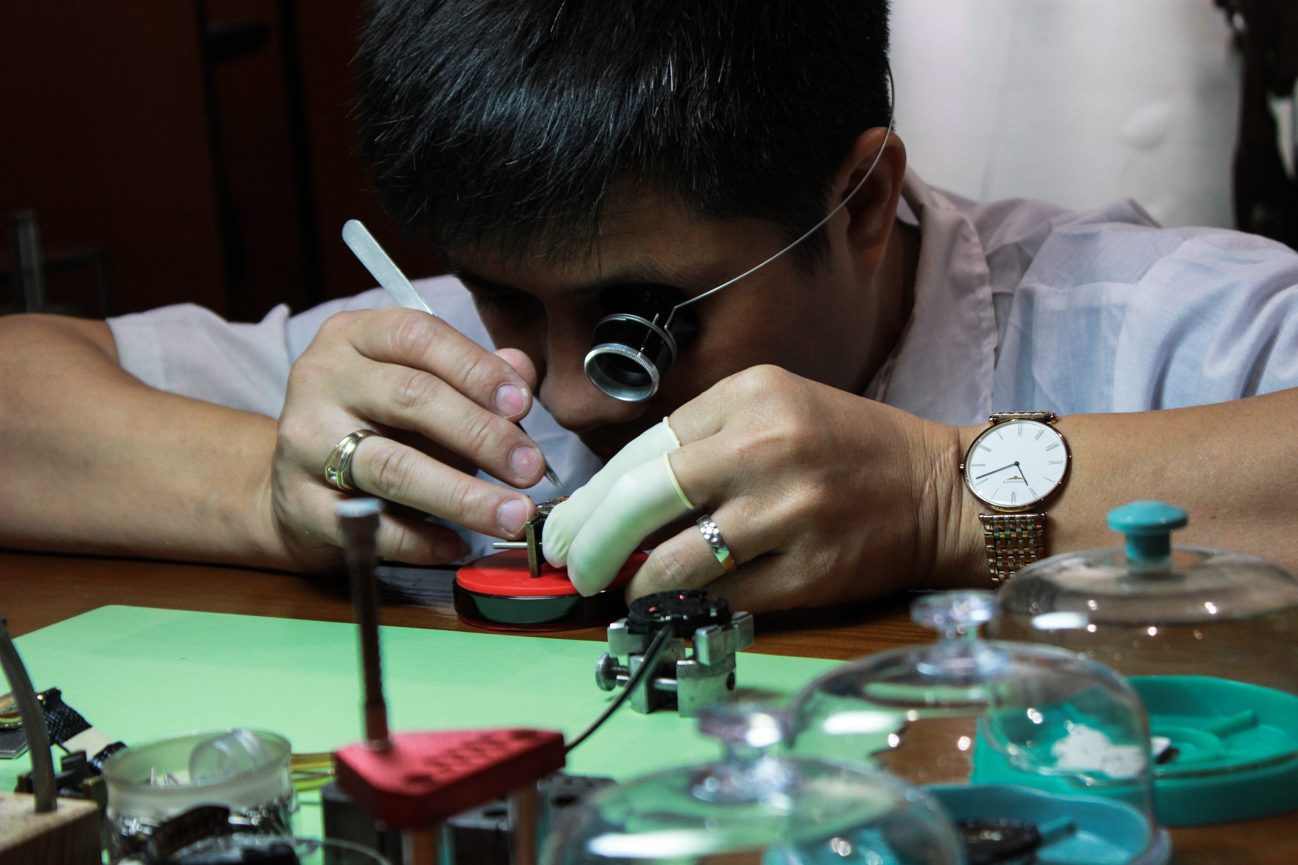 sửa chữa đồng hồ