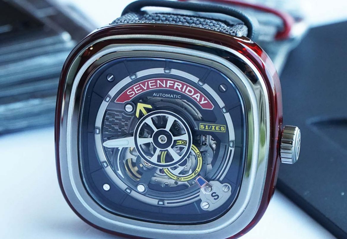 thay mặt kính đồng hồ Sevenfriday
