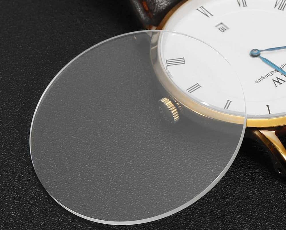 Địa chỉ Thay kính đồng hồ DW tại TP.HCM tốt và chất lượng