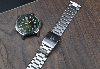 địa chỉ đánh bóng làm mới đồng hồ uy tín chuyên nghiệp