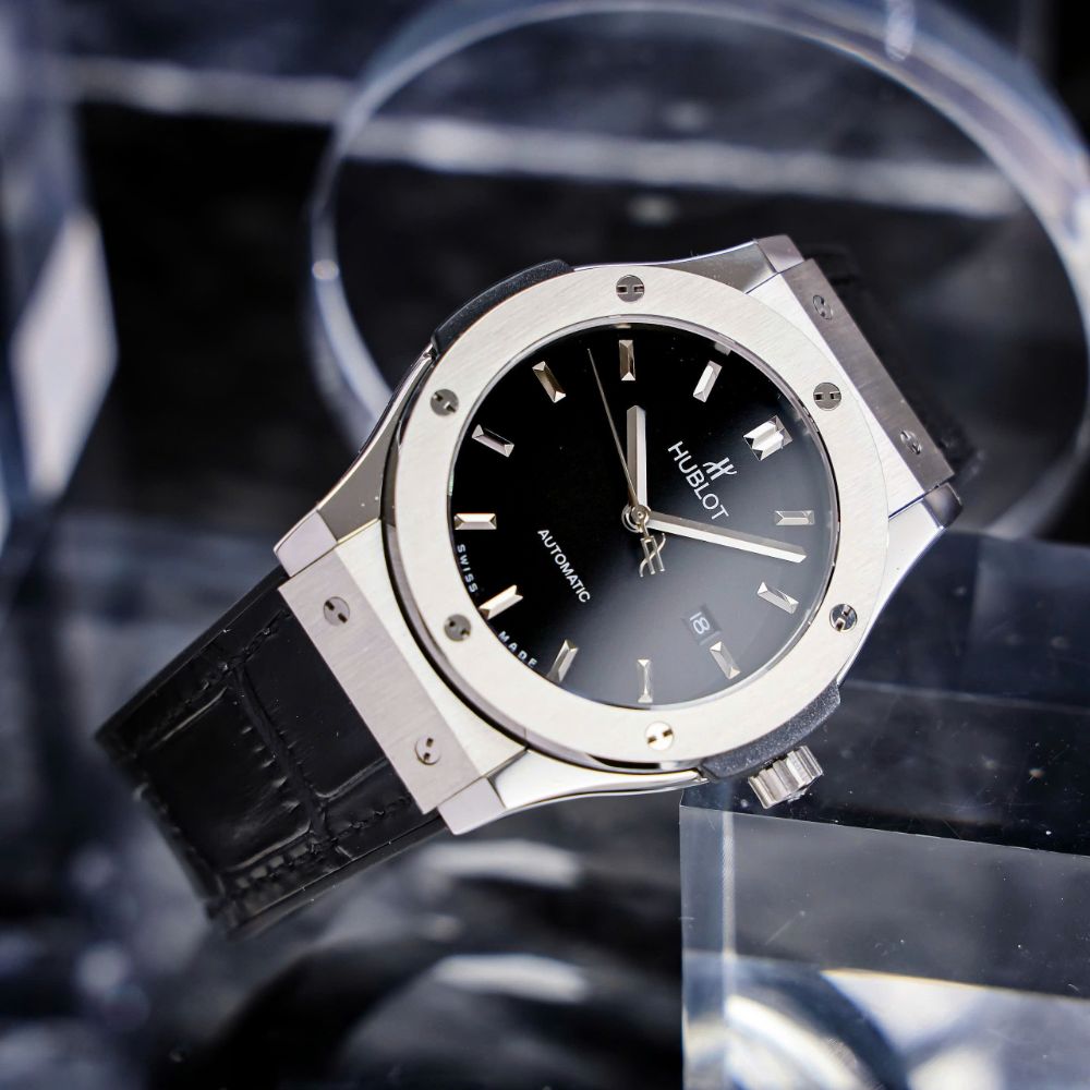 Khám Phá Đồng Hồ Hublot Nam Giá Bao Nhiêu - Mức Đầu Tư Phù Hợp Với Đam Mê và Phong Cách