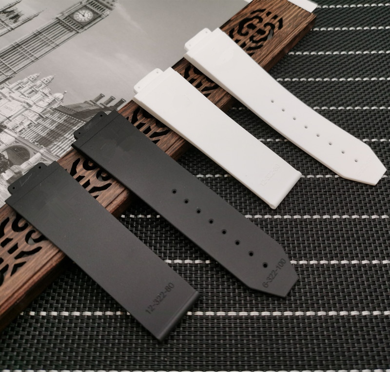 Thay dây cao su đồng hồ Hublot Hà Nội – Bí quyết giữ gìn phong cách và độ bền cho chiếc đồng hồ