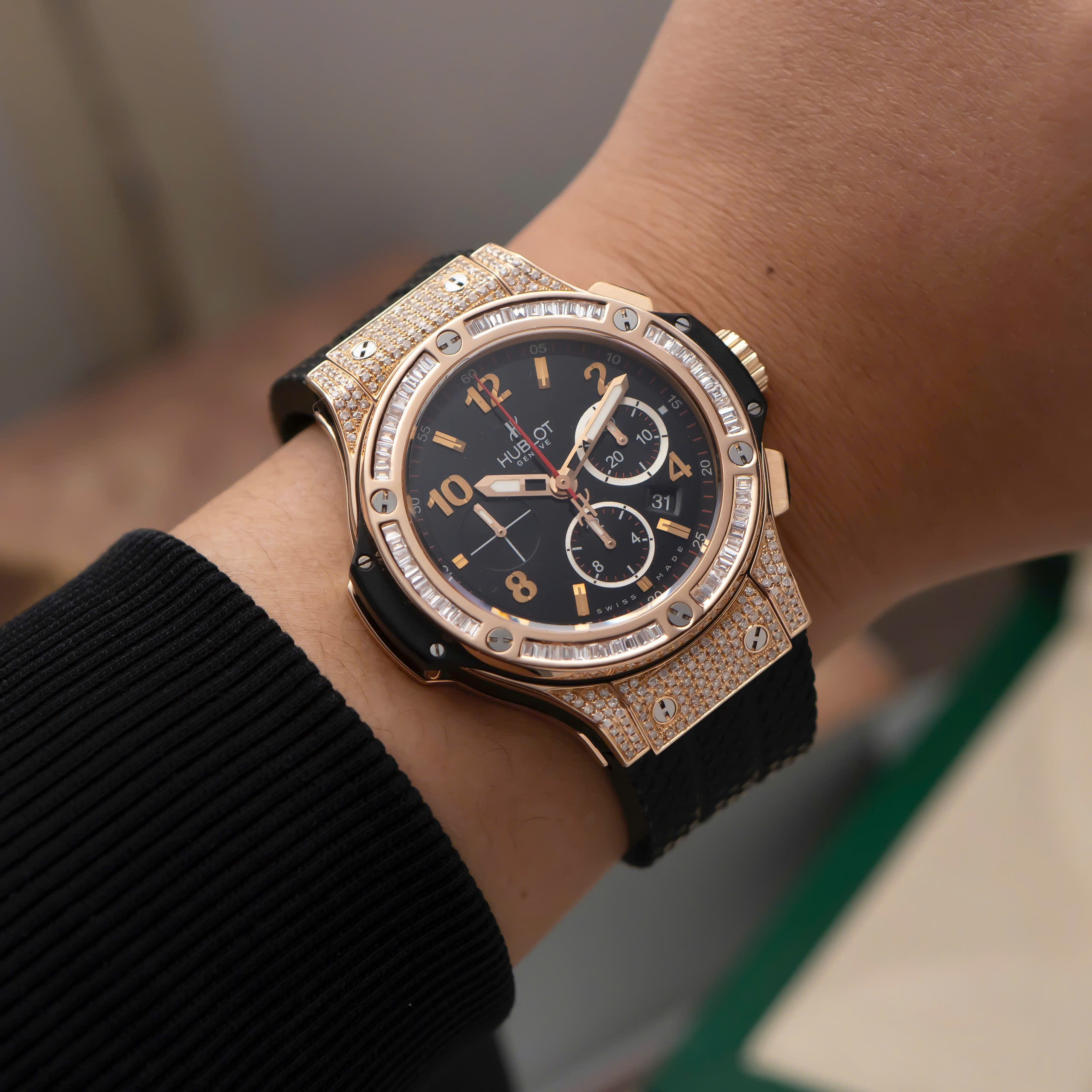 Đồng hồ Hublot chính hãng giá bao nhiêu Cập nhật giá bán mới nhất